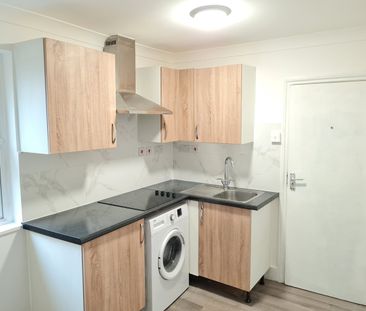 1 Bed Flat, Chatsworth Road, E5 - Photo 4