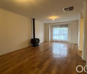 Open The Door to Spacious, Comfortable Family Living - Photo 4