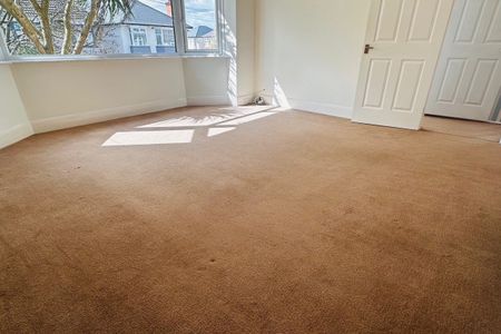 Maclaren Road, BOURNEMOUTH - Photo 4