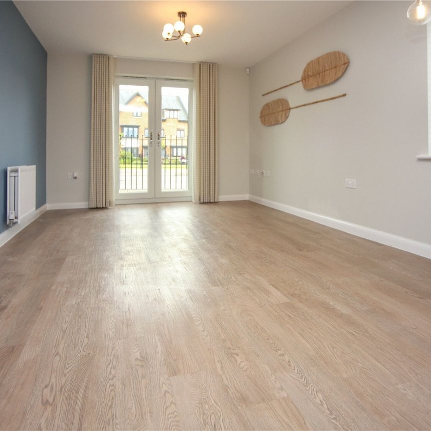 Ridge Close, - Photo 1