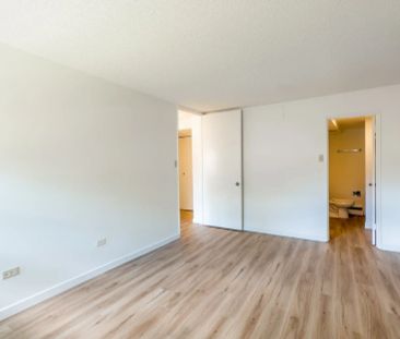 2 Bedroom - Photo 4