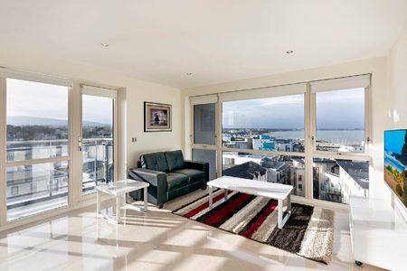 The Lighthouse, Dun laoghaire - Photo 3