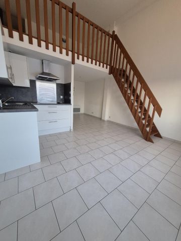 Location Appartement 38m² CAMBRAI 59400 - Photo 2