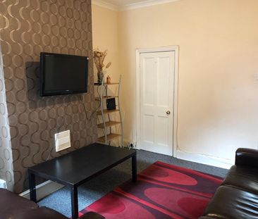 3 Bed Terraced House, Charterhouse Road, CV1 - Photo 2