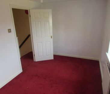 Terraced House to rent on - Photo 4
