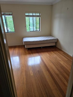 Parramatta - Photo 1