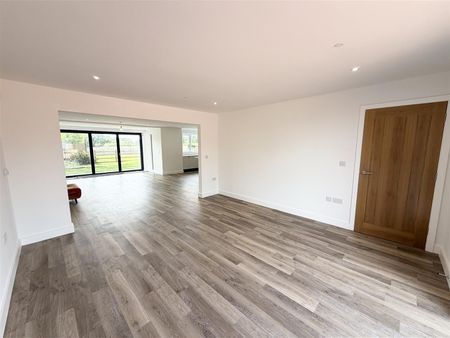 Raby Mere Road, Raby - Photo 2