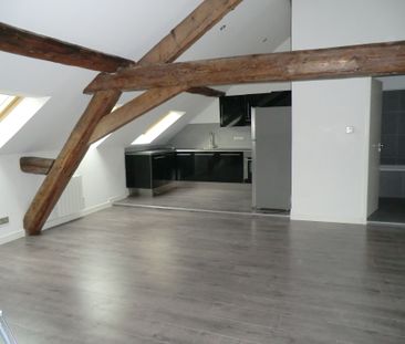 Location Appartement 4 pièces 67m² CHALON SUR SAONE 71100 - Photo 2