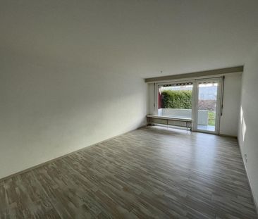 Helle Wohnung mit grosszügigem Sitzplatz - Photo 4