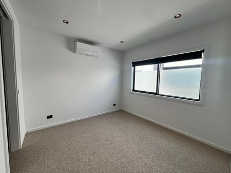 9/212 Ballarat Rd, Maidstone VIC 3012 - Townhouse For Rent | Domain - Photo 3