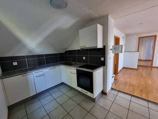 Joli appartement de 3,5 pièces au 2ème étage avec vue sur le lac - Photo 1