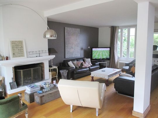 Location Maison 6 pièces 145m² - Photo 1