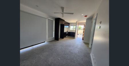 3 bedroom , Fully private brand new house in Great location - Photo 5