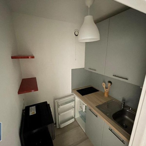Location Appartement 1 pièce 37m² LILLE 59000 - Photo 1
