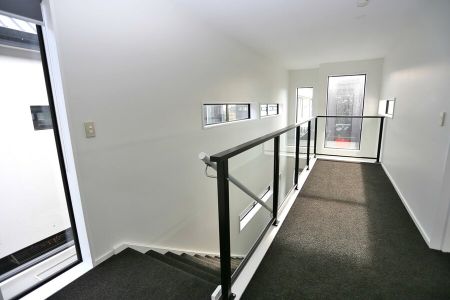 Stylish Townhouse In Fabulous Location - Photo 4