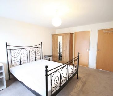 3 bedroom flat to rent - Photo 1