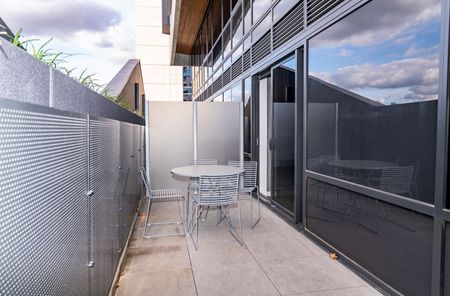 Melbourne | 2 Bed Apartment with Terrace for Students – Upper - Photo 4