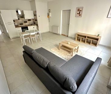 Location Appartement 2 pièces Meublé 53m² VILLEURBANNE 69100 - Photo 5