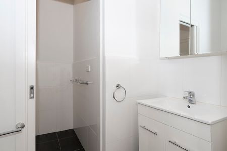 1161A Glen Huntly Road, Glen Huntly VIC 3163 - Apartment For Rent | Domain - Photo 3
