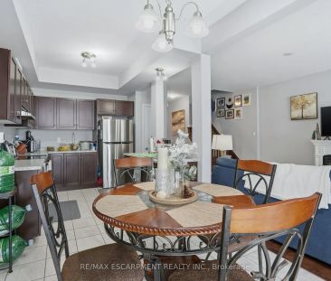 7 LAKELAWN Road #6 - Photo 5