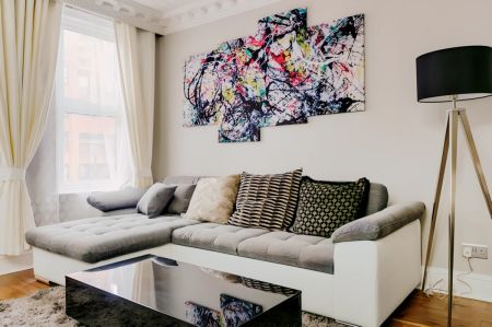 2 Bed 2 Bath, Second Floor Flat, 92 - Photo 3