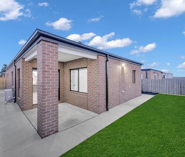 🚶‍♂️Walking Distance to Riversdale Shopping Centre & Tarneit West S... - Photo 1