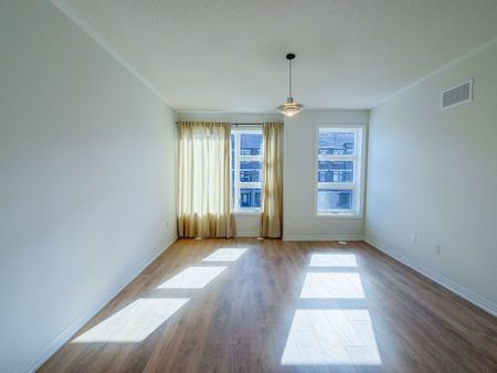 For Lease - 55 Harold Wilson Lane Unit# 1, Richmond Hill, Ontario - Photo 2