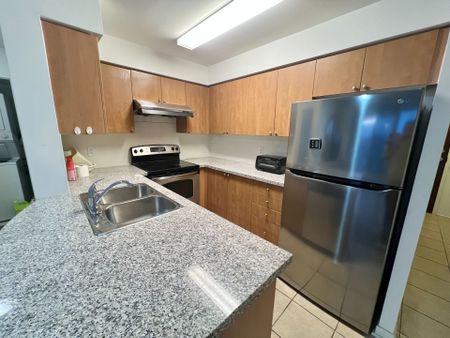 For Lease - 4850 Glen Erin Drive, Mississauga, Ontario - Photo 4