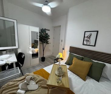 Calle Alhelí, Getafe, Community of Madrid 28903 - Photo 1