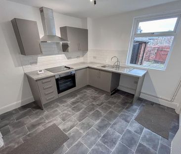 2 bedroom terraced house to rent - Photo 6