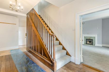 5 bedroom detached house to rent - Photo 3