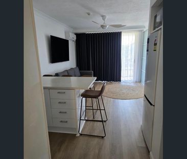 newly renovated 1 bedroom unit - Photo 1
