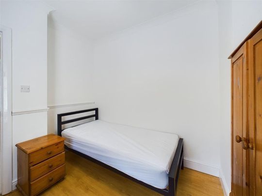 Colbourne Avenue, Brighton, East Sussex - Photo 1