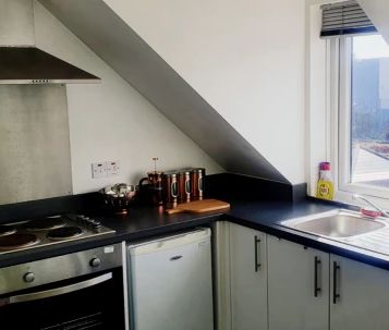 Premium Studio (Double Bed) - Photo 6