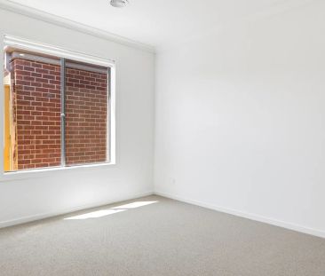 HOME FOR RENT IN THORNHILL PARK - Photo 2