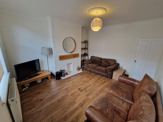 Medlock Road, Wakefield, WF4 - Photo 1