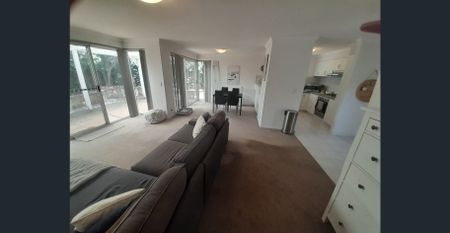 Riverside Living: 3BR Townhouse - Photo 4