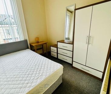 Camden Street, Room 4, BT96AU, Belfast - Photo 3