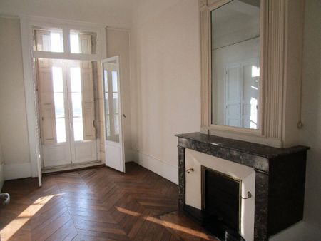 Location appartement 3 pièces 84.29 m² à Mâcon (71000) QUAIS CENTRE VILLE - Photo 4