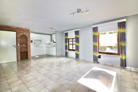 Centraal gelegen appartement met 2 slpk voor 725 EUR/mnd - Photo 3