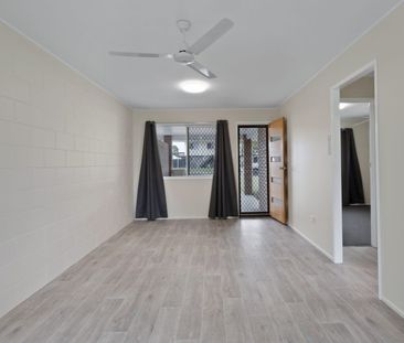 Renovated Modern - 2 Bedroom Unit ! - Photo 1