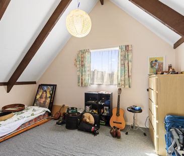 Beautiful 2-Bedroom Standalone Home in Peaceful Vogeltown – $585pw ... - Photo 5