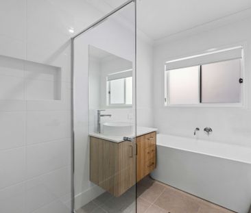 Near New Morayfield Home - Photo 4