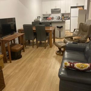 4 1/2 à louer près des plaines d'Abraham - Photo 2