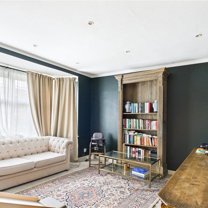 4 bedroom semi-detached house to rent - Photo 1