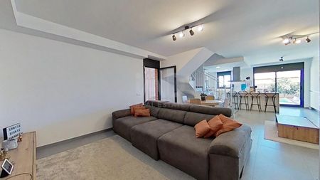 Barcelona, Catalonia 08729 - Photo 5