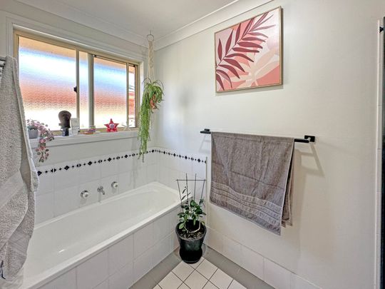 Charming Family Home in Dubbo - Photo 1