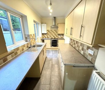 2 bedroom terraced house to rent - Photo 4