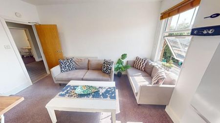 6 bedroom flat to rent - Photo 2