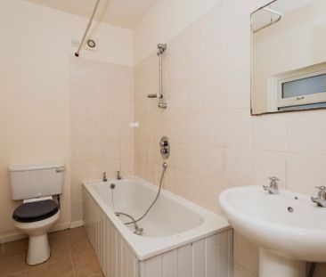 19 London Road, Ravenhill, Belfast, BT6 8EY - Photo 1